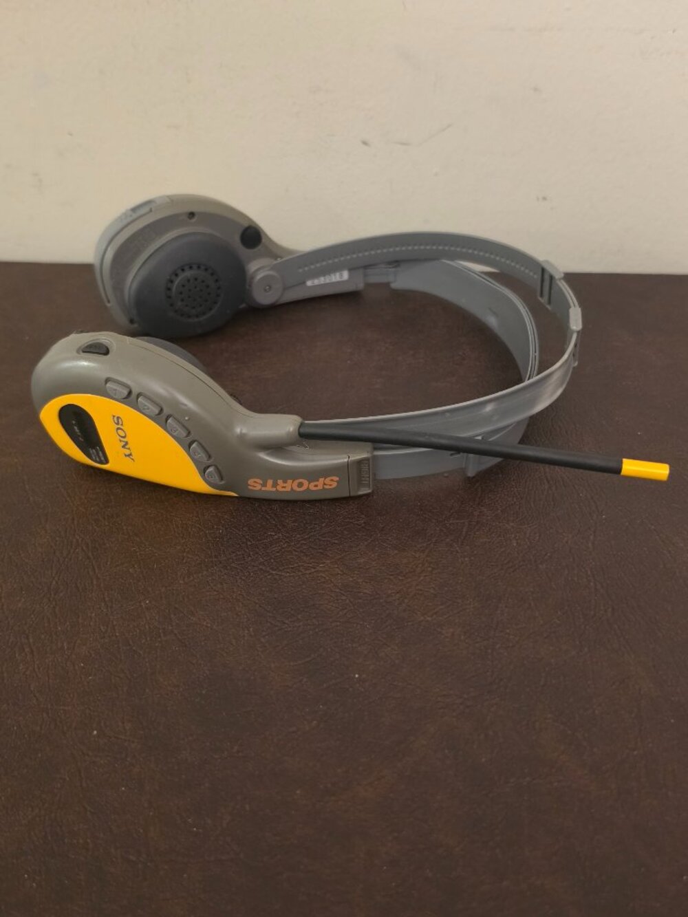 Vintage Sony Walkman Sports SRF-HM55 AM/FM Radio in Yellow